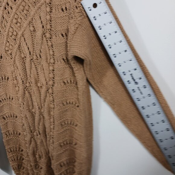 Cervelle Hand Knit Tan Sweater, Size Medium, Long Sleeve, Textured, Artisanal - Picture 13 of 16